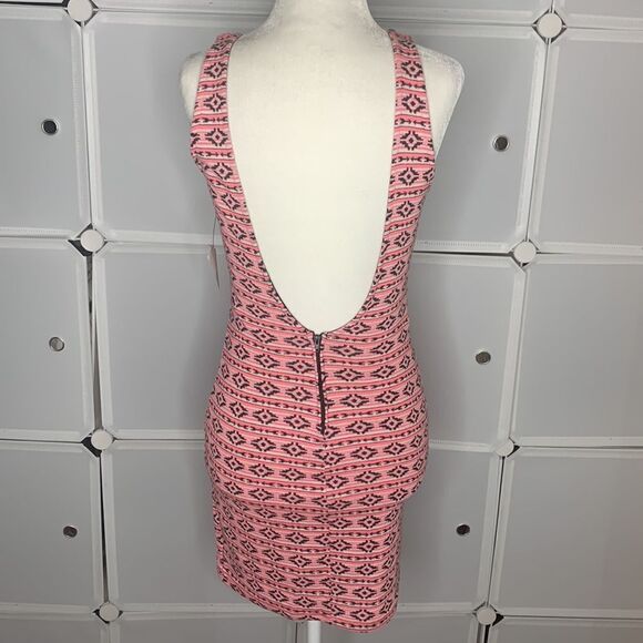 Akira Chicago Red Label Aztec Print Low Back BodyCon Dress Size Small - Picture 2 of 12